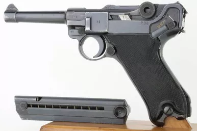 1942 "Black Widow" Mauser Luger - BYF 42 (6072c - 32270)