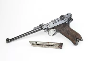 SOLD - 1915 DWM Artillery Luger (7186a - 13784)