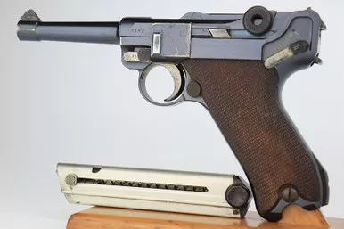 SOLD - 1915 DWM Luger - Machine Gun Unit Marking With Matching Mag