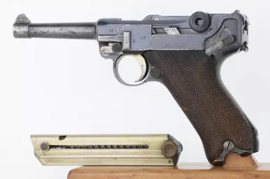 SOLD - 1918 Erfurt Luger - Matching Magazine (9367 - 35515 - RJ)
