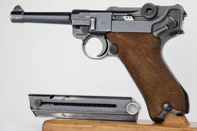 SOLD - 1939 Mauser Luger - Matching Magazine (9891y - 26283)