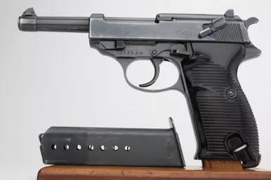 SOLD - 1941 Walther P.38 - AC 41 (7743j - 37694 - RJ)