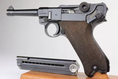 SOLD - 1942 Mauser Luger (4460m - 19000)