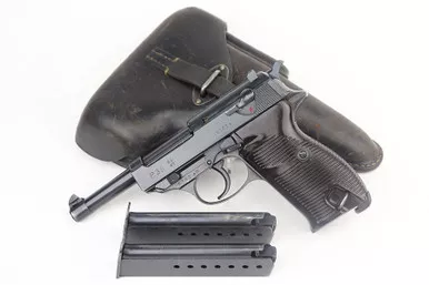 SOLD - 1942 Walther P.38 Rig - AC 42 (6383e - 25151)