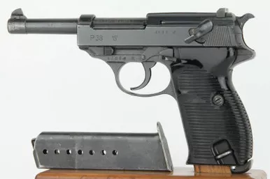 SOLD - 1943 Mauser P.38 - BYF 43 (4768e - 35246 - RJ)
