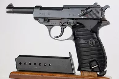 SOLD - 1943 Walther P.38 - AC 43 (3444h - 26072)