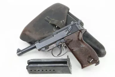 SOLD - 1943 Walther P.38 Rig - AC 43 (4758g - 33132 - RJ)