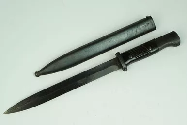 SOLD - 1944 K98 Bayonet - Matching Scabbard (LG0111424-09)