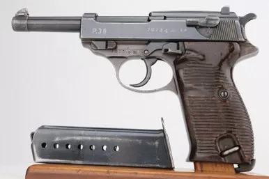 SOLD - 1944 Walther P.38 - AC 44 (7073g - 36486 - RJ)