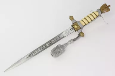 SOLD - Etched Kriegsmarine Dagger with Portepee (060225-2 - RJ)