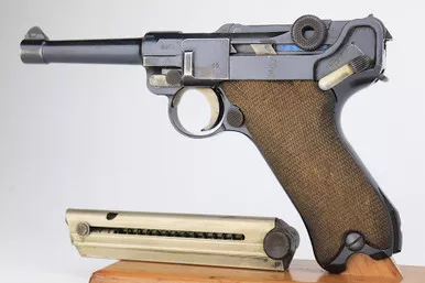 SOLD - Excellent 1916 DWM Luger (2886e - 23935)