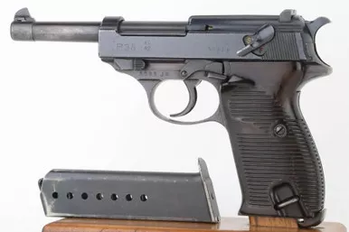 SOLD - Excellent AC 42 Walther P.38 (5593j - 34036 - RJ)