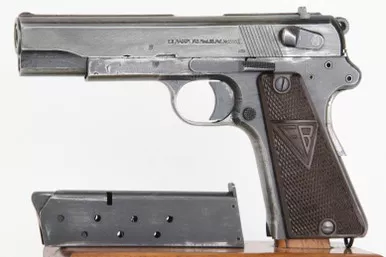 SOLD - German Military Radom VIS 35 - Red Grips (G8849 - 35377 - RJ)