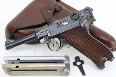 SOLD - interesting Weimar-Era DWM Police Luger Rig - Two Matching Magazines