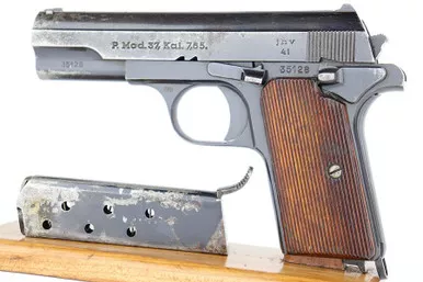 SOLD - Nazi Femaru Model 37 - Matching Magazine (35128 - 24119)