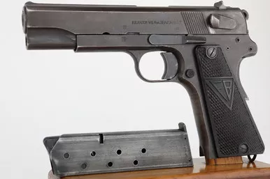 SOLD - Nazi Radom VIS 35 (D3199 - 28558)