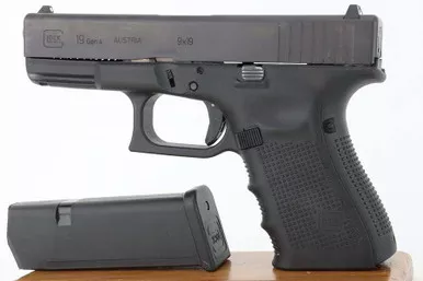 SOLD - Very Nice Glock 19 Gen 4