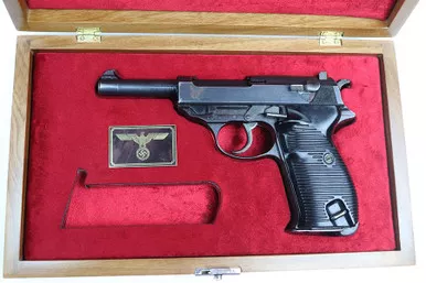 SOLD - Walther P.38 Display Case (062023-00)
