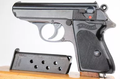 SOLD - Walther PPK - Black Grip (364384k - 31909)